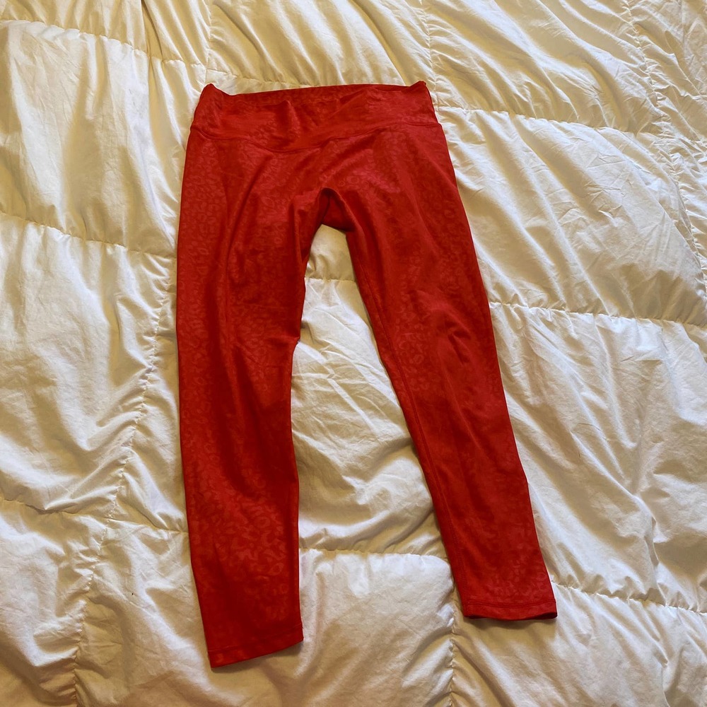 UEC BuffBunny Leggings. Size X-L